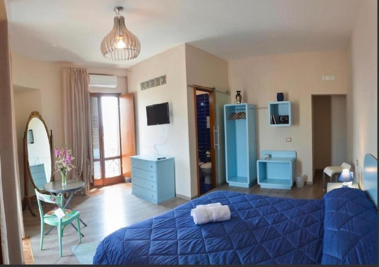 Furture'Rooms Наполи Екстериор снимка